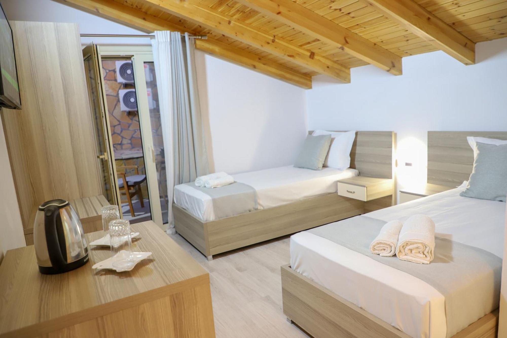 Guesthouse Kazazi Berat Eksteriør billede